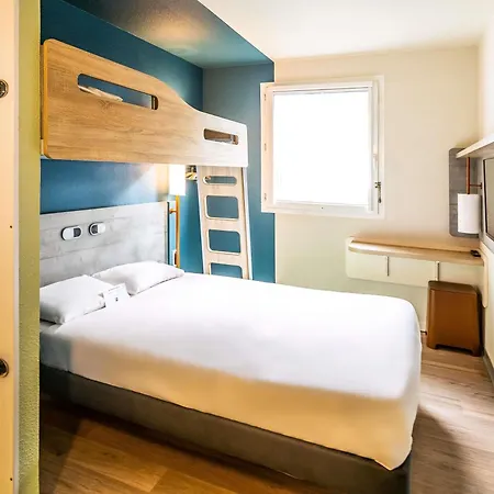 Ibis Budget Pertuis Portes Du Luberon Exterior photo