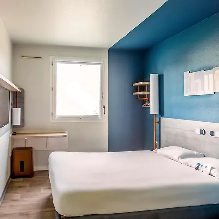 Ibis Budget Pertuis Portes Du Luberon Exterior photo