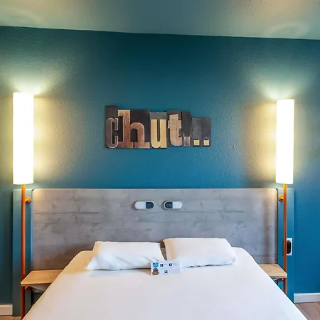 Ibis Budget Pertuis Portes Du Luberon Exterior photo