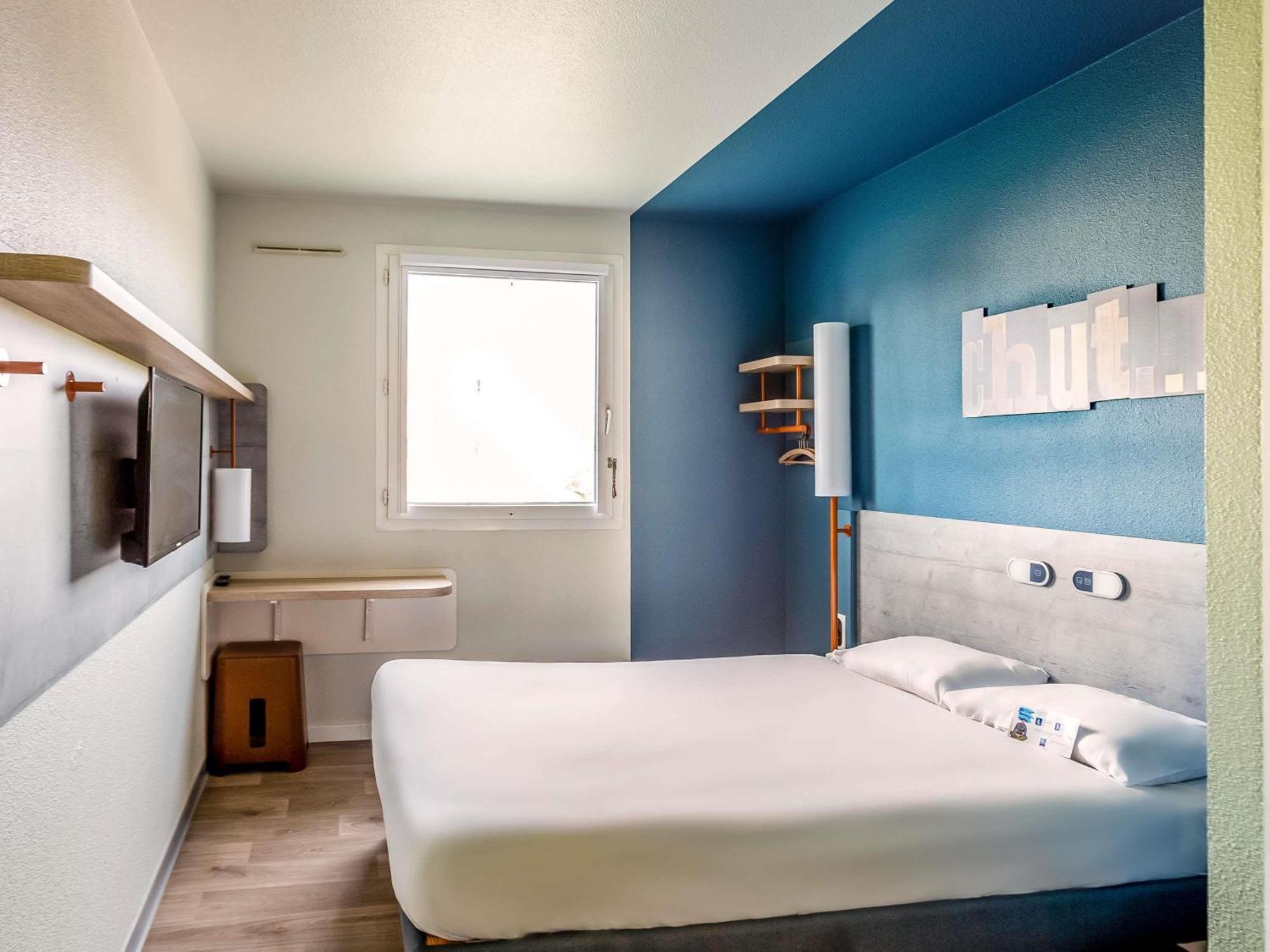 Hotel Ibis Budget Portes Du Luberon